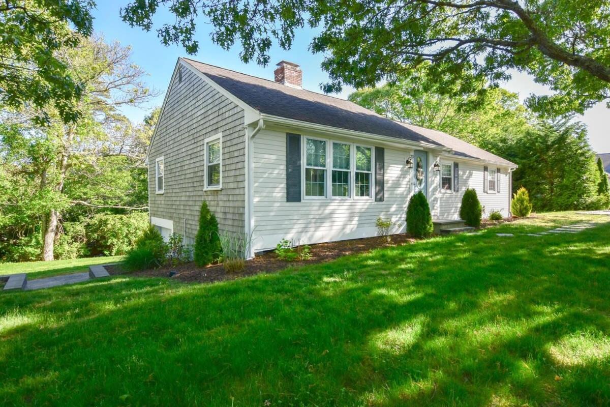 Spacious New Kitchen Central A C Villa Yarmouth Exterior photo